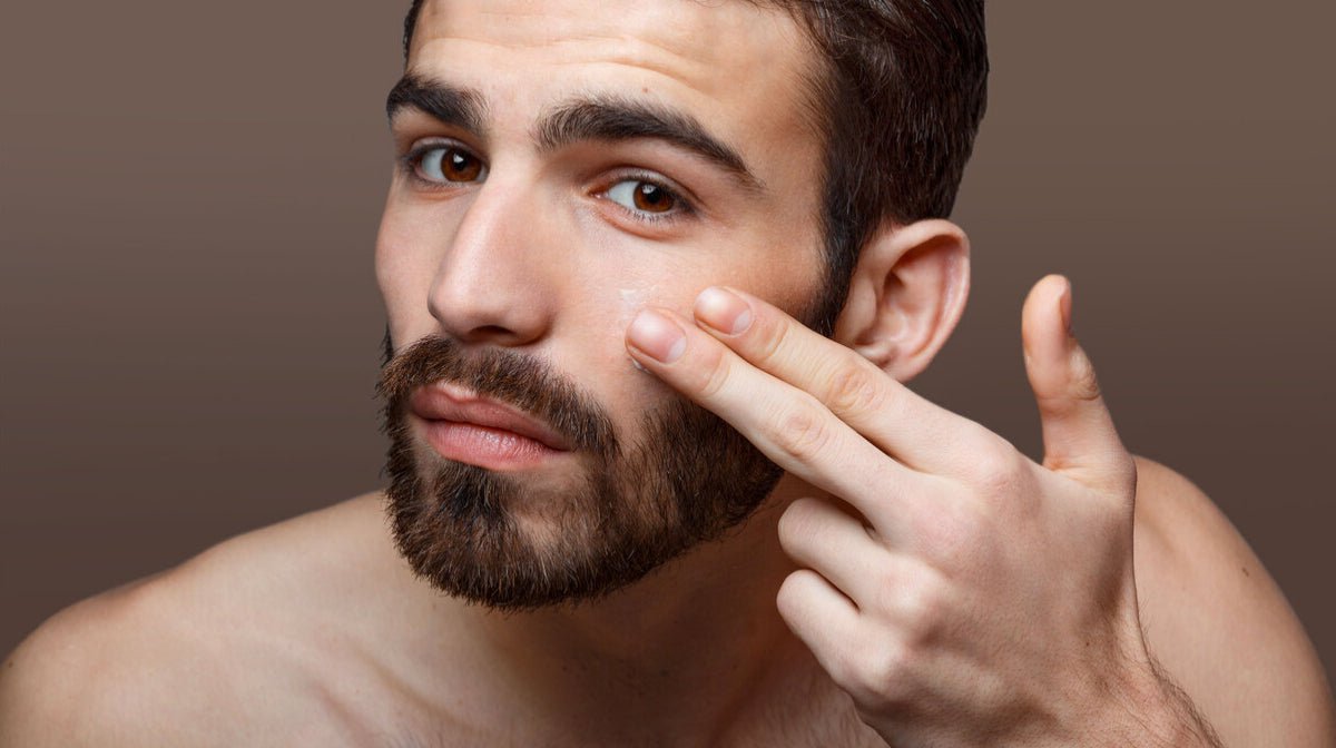 Routine beauté homme : pourquoi ont-ils besoin de soins de la peau spécifiques ? - NUXE